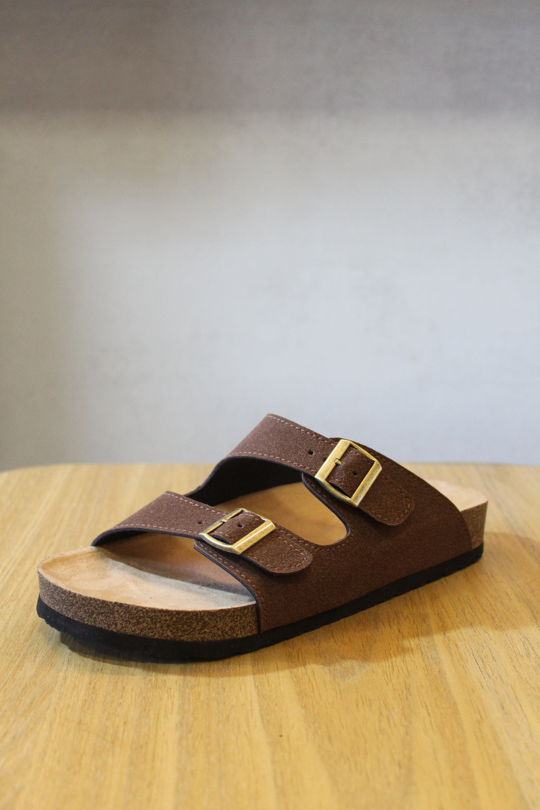 Sandália Marrom Sawas Premium Camurça