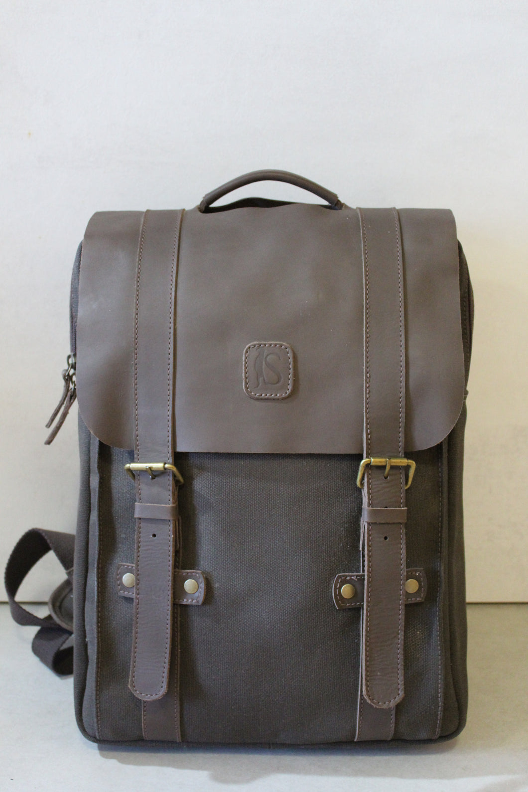 Mochila Marrom Sawas Premium em Lona e Couro